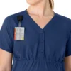 Force Essentials Henley-Umstands-Scrub-Oberteil für Damen