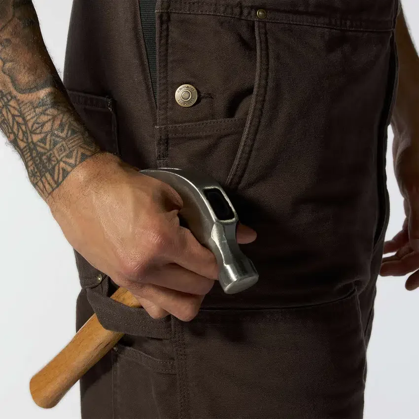 Gefütterte Latzhose für Herren aus gewaschenem Duck-Stoff