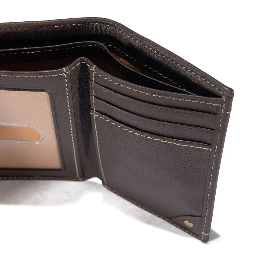 Gestrichene Pebble-Dreifachbrieftasche