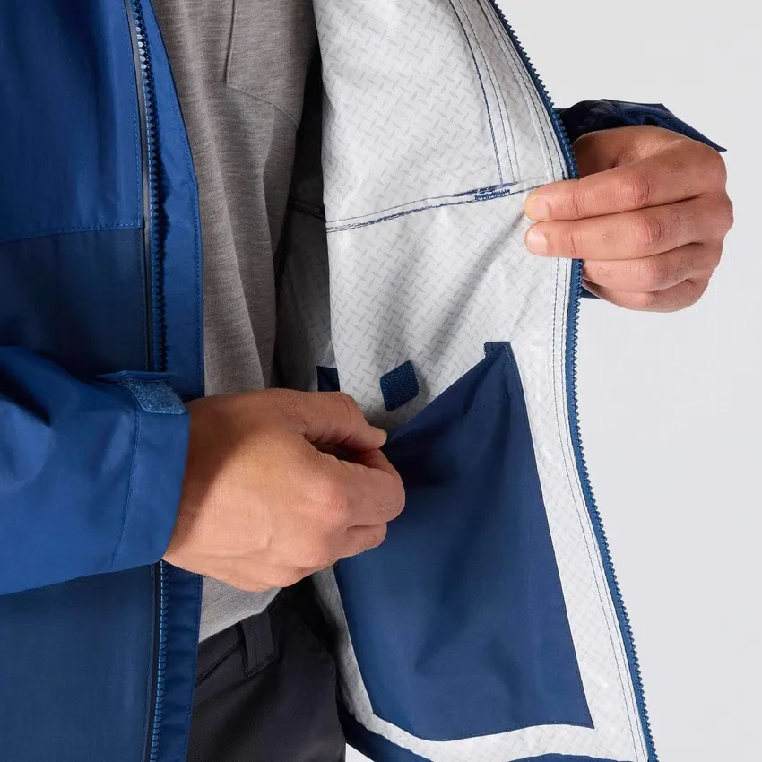 Leichte, zusammenpackbare, wasserdichte Herren-Regenjacke «Monterey»: Storm Defender Jacke