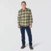Rugged Flex™ Longsleeve-Karohemd aus mittelschwerem Flanell mit lockerem Schnitt