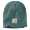 Strickmütze mit Logo-Aufnäher