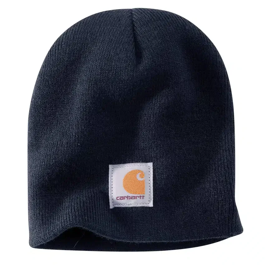 Strickmütze mit Logo-Aufnäher